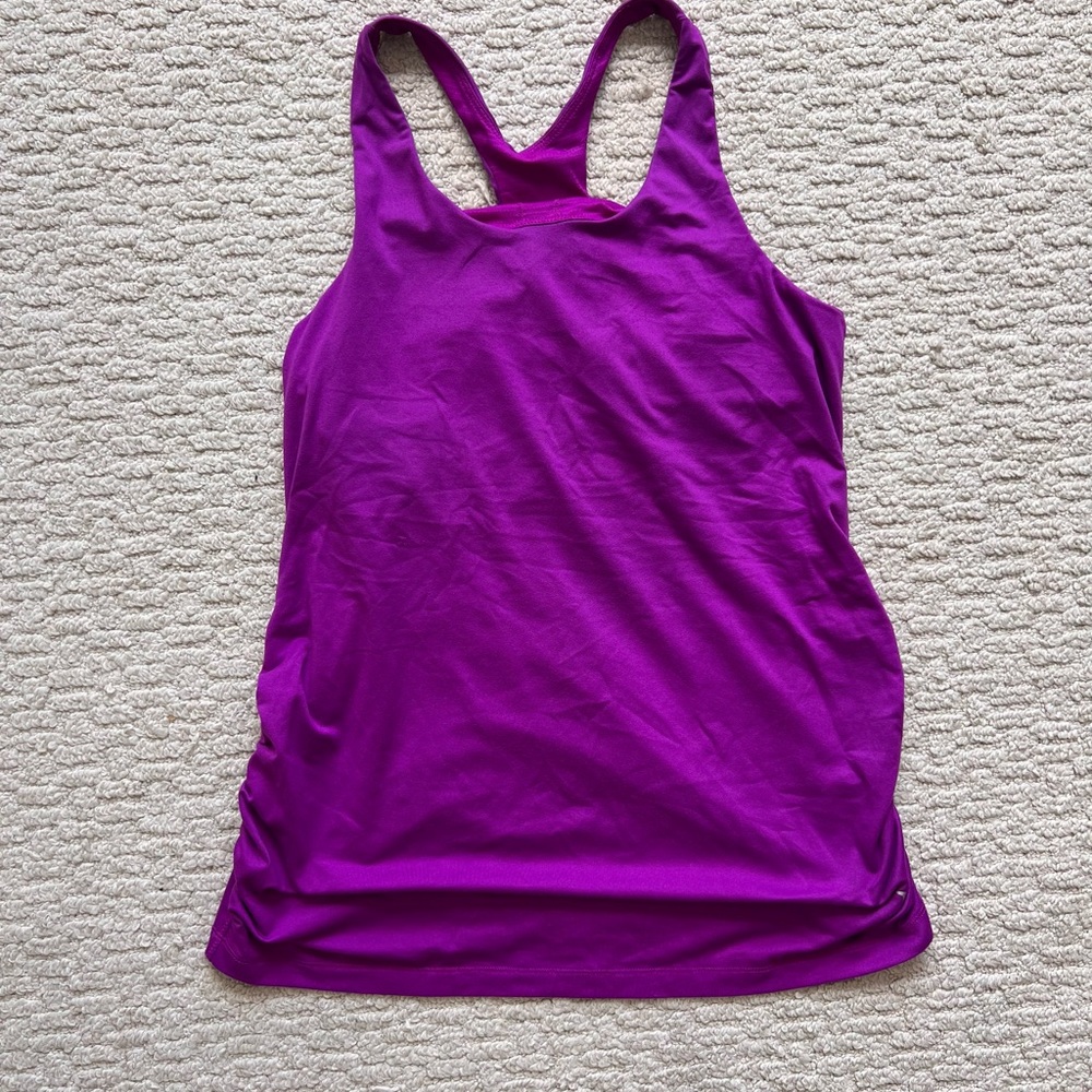 Old navy active Maternity Magenta Workout Top with Built-in Bra sz. small
